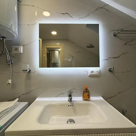 2bedroom Apartment,free Parking 06 Daire Kamez
