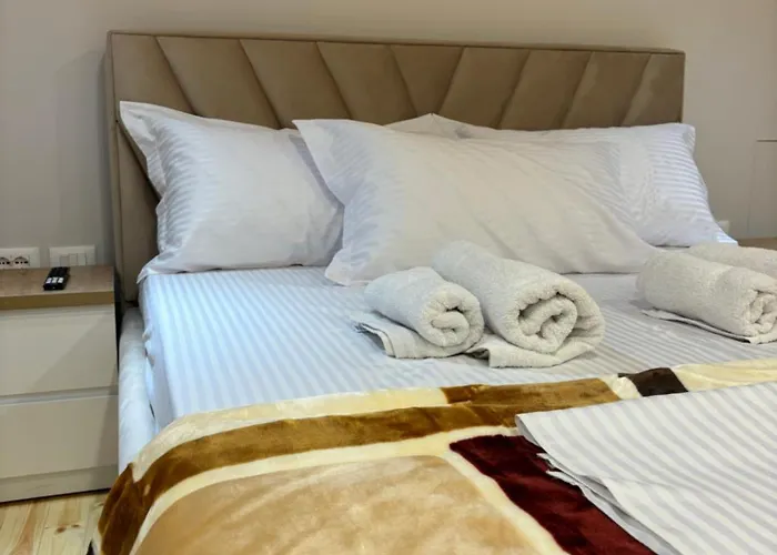 2bedroom Apartment,free Parking 06 דירה *